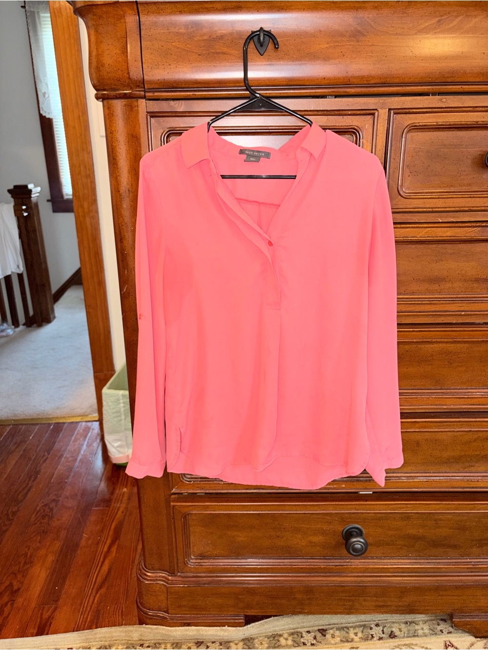 Suzy Shier Coral Pink Long Sleeve Button Front Blouse Size S